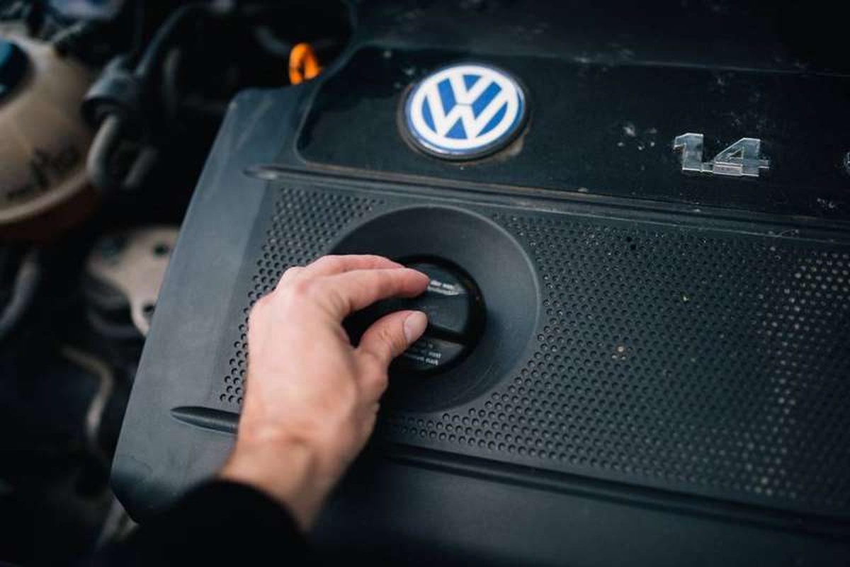How Often Should You Really Change Engine Oil? The 3,000-Mile Myth
