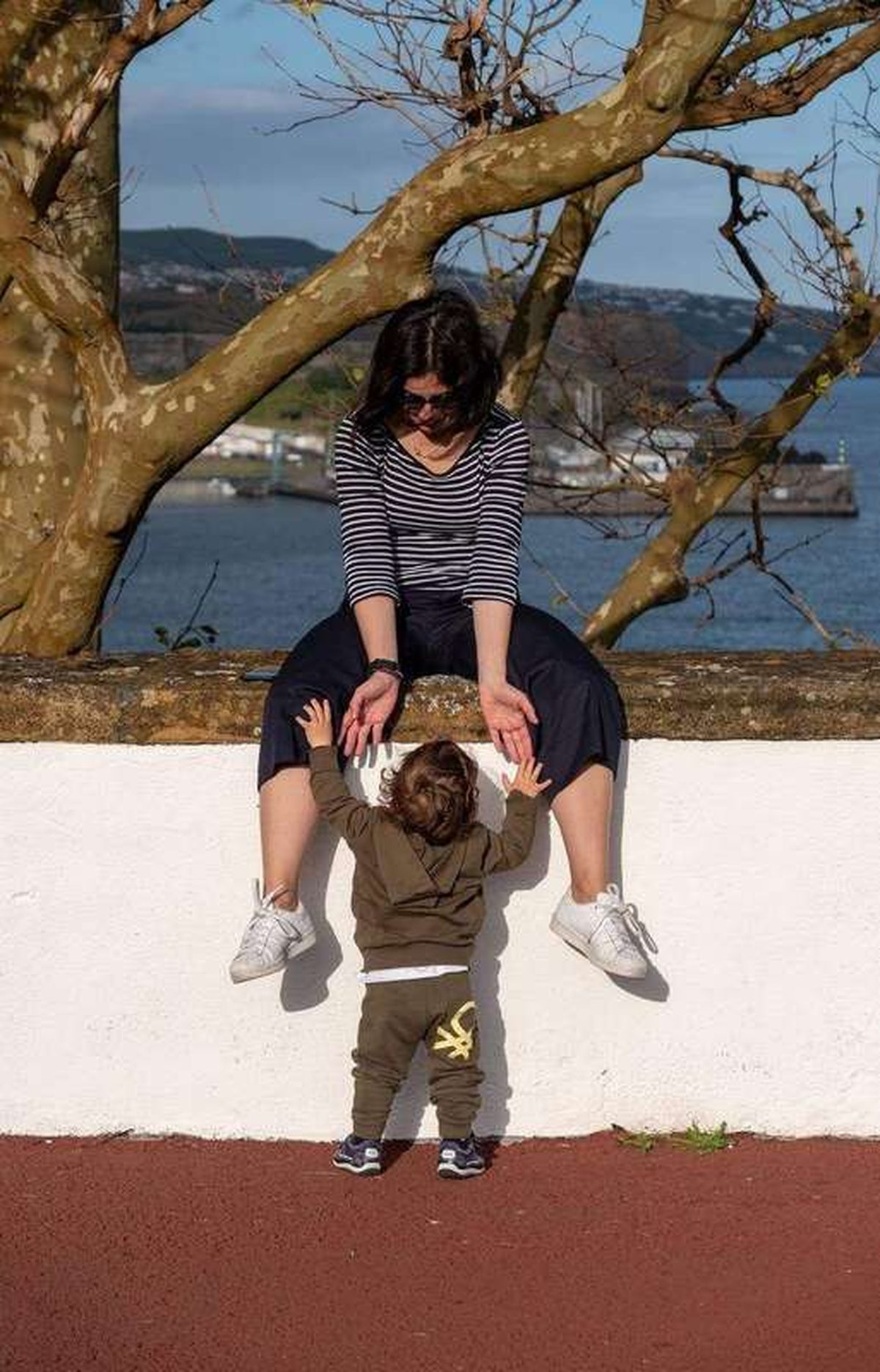 How to handle toddler tantrums without yelling